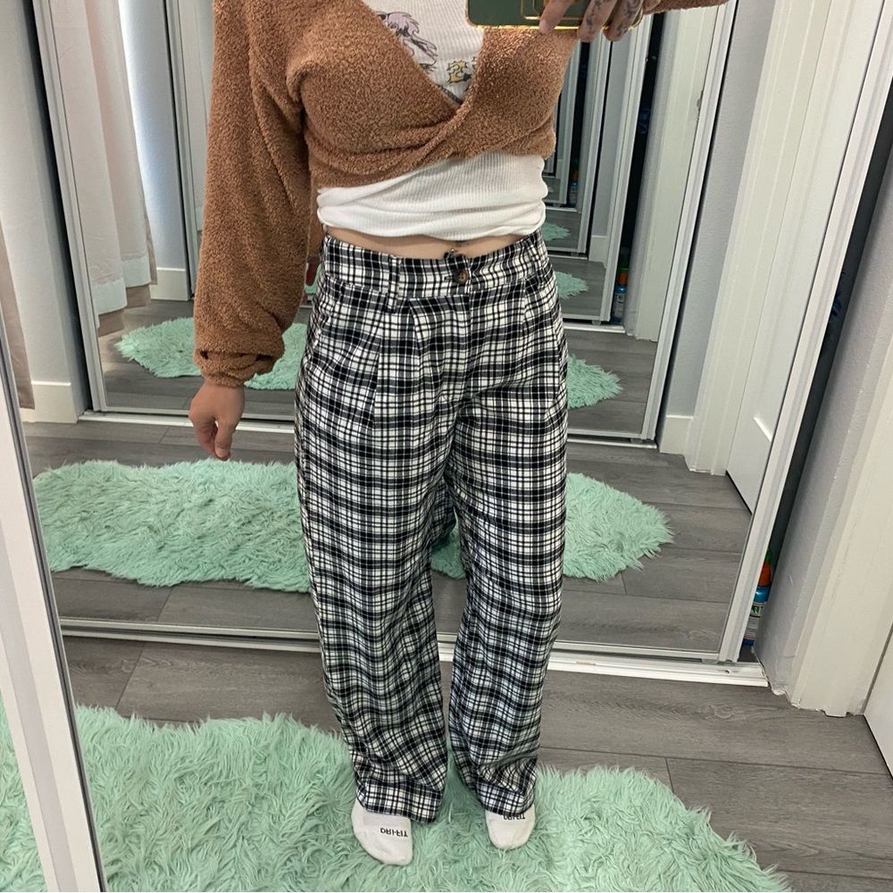 Black & White Plaid Hollister High-Rise Baggy Pants Size 3R